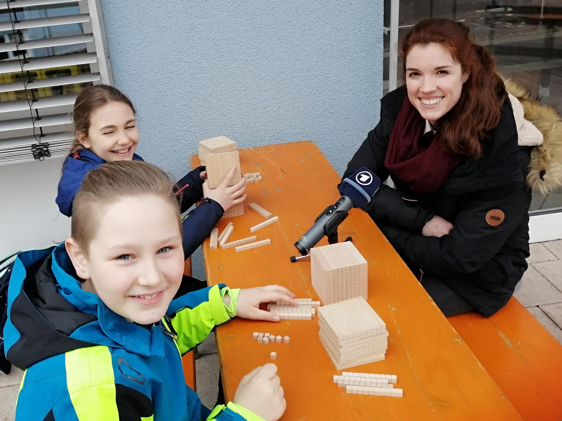 Cara Maier, Emil Schüttler und Annalisa Steinecke