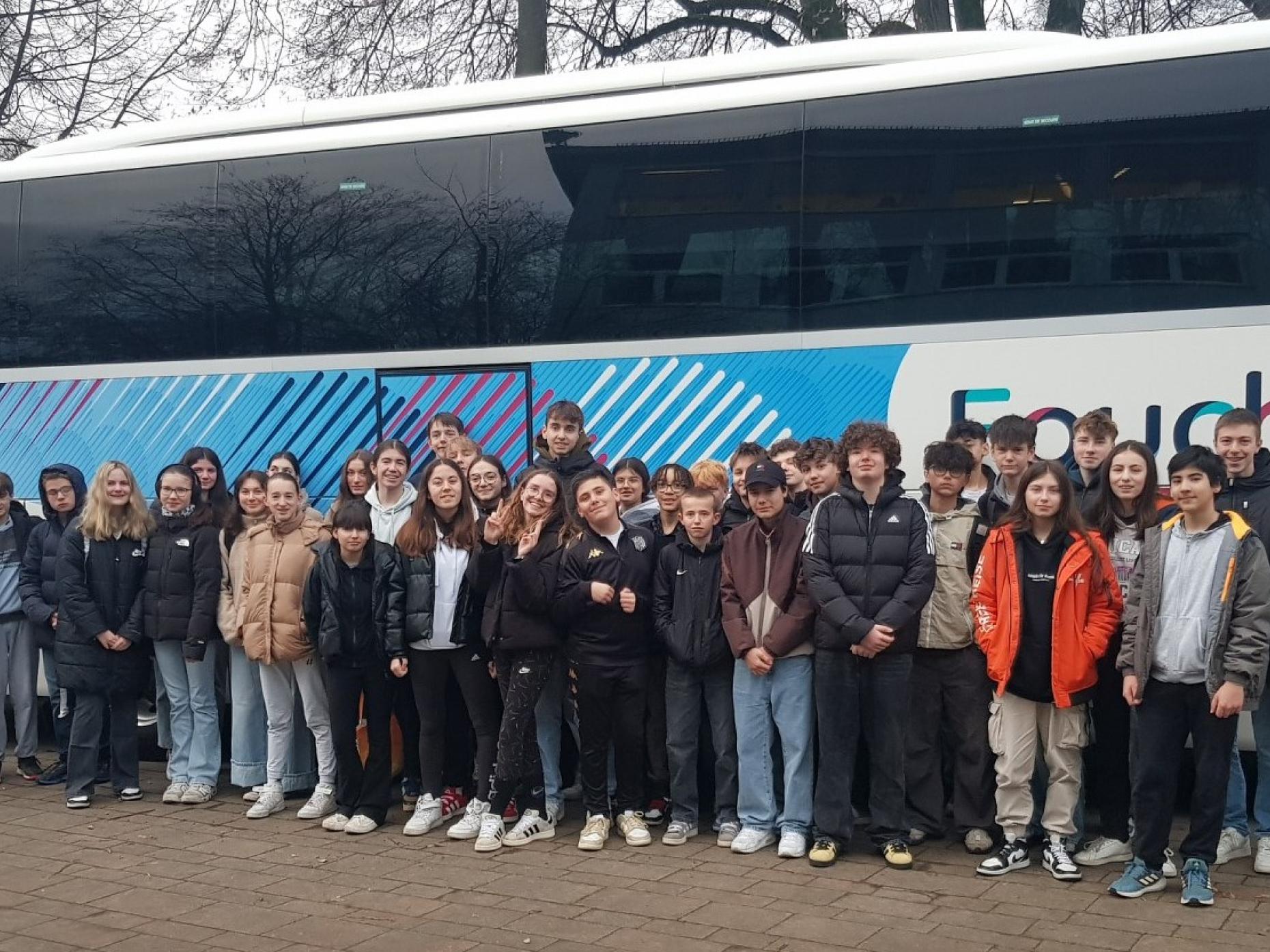 Austausch-Bus