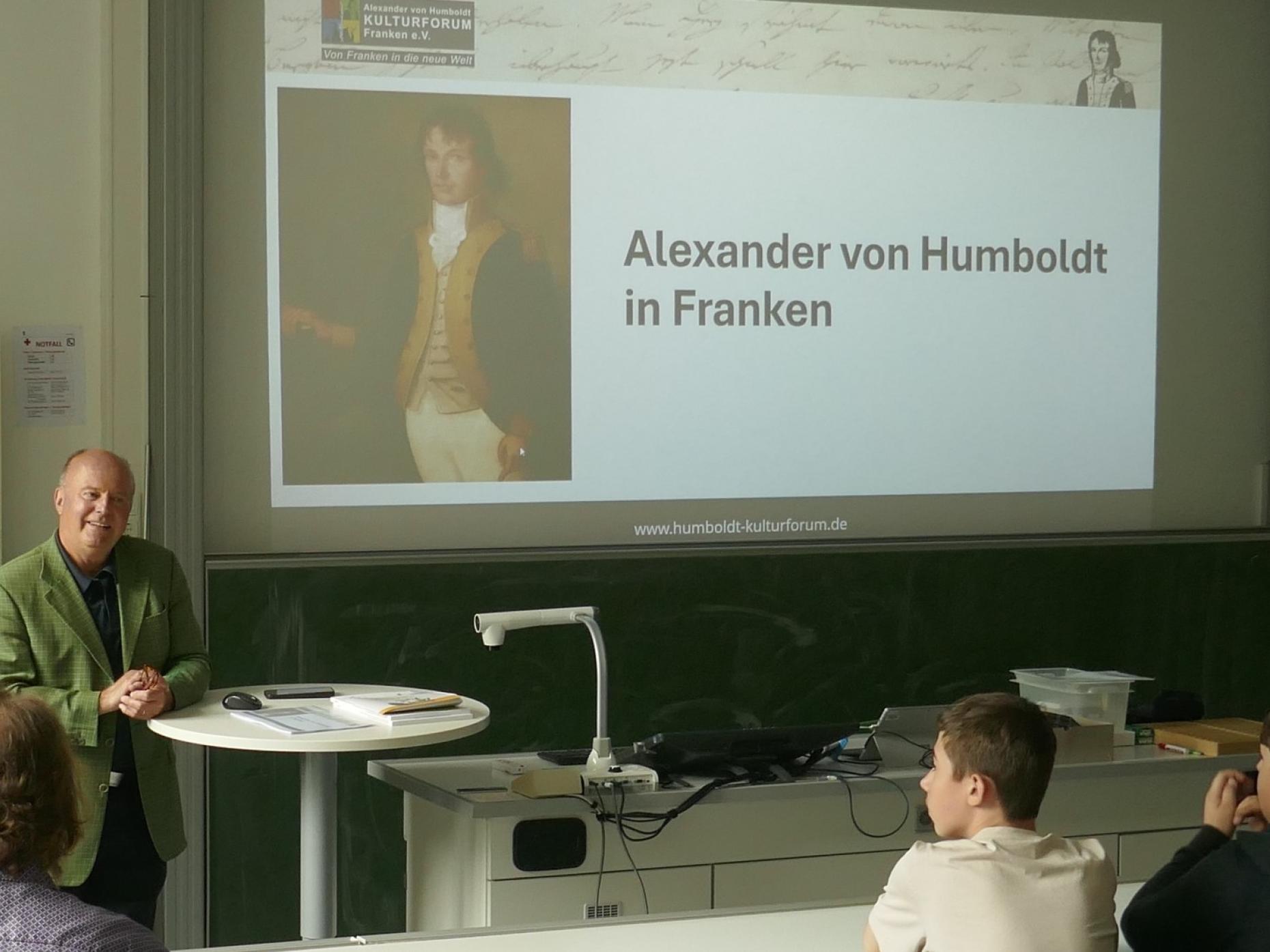 H. Koschyk beim Vortrag zu A. v. Humboldt